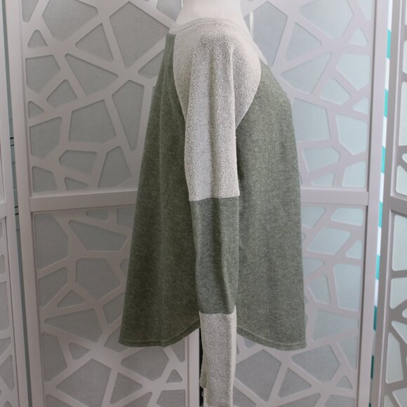 Earthbound Women's Green Contrast Sweater Comfy High Low - Picture 4 of 11